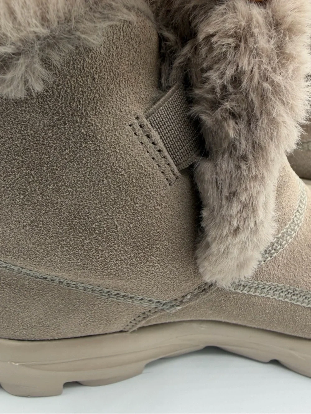 Skechers On The Go 400 Blaze Boots 5 Taupe Suede Faux Fur Goga Mat NWOB